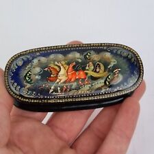Vintage russische Lack Ware Schatulle handbemalt Märchenszene signiert