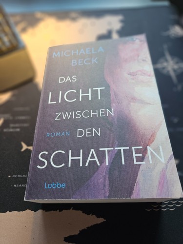 Das licht zwischen - licht, den