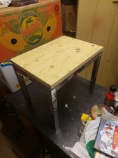 Beistelltisch mit echter Steinplatte & Metallgestell – Travertin/Marmor Optik