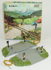 Kibri - unbeschrankter Bahnübergang mit Warnleuchten, ca. 70/80er Jahre #10.25/R