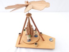 Bastler defekte Holz Pyramide