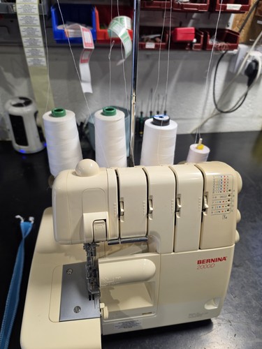 Bernina overlocker 2000 - bernina,