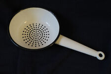 Durchschlag Stielseiher Nudelsieb Emaille emailliert schwarz weiß vintage