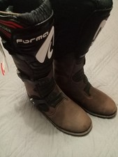 Brandneu Forma Boulder Braun