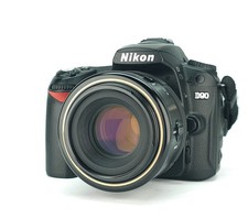 Nikon D90 mit Sigma AF Makro