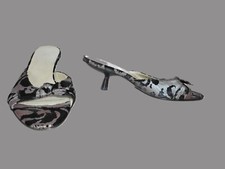 GUCCI: Leder Pantoletten Sandaletten mit Schleife, grau&schwarz, Gr 39 (38 1/2)