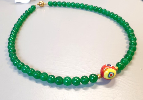 Collier aus grüner - , jade