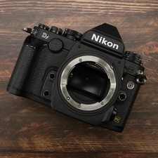 Nikon Df 16.2MP DSLR-Kamera