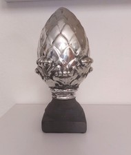 Pinienzapfen Artischocke