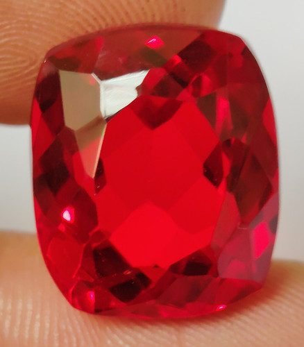 Aaa red ruby - red,