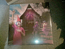 Gorillaz cracker island - -,