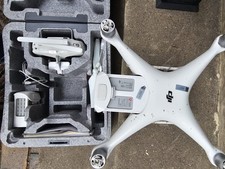 DJI Phantom 4 –