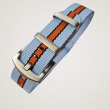 NATO Strap in verschiedenen