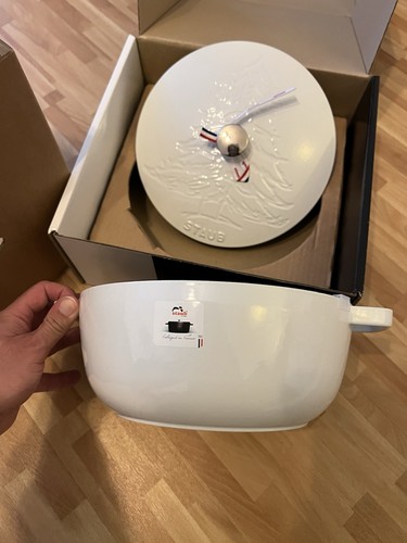Staub marmite pine tree - la, 24