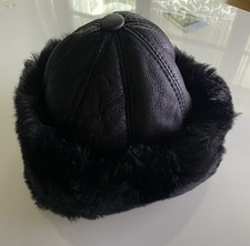 Handgefertigte Schwarze Leder Winter Beanie Hut - Unisex Lammfell Schaffell Pelz