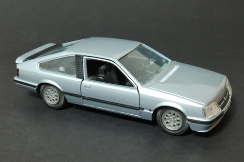 Gama opel monza 25 - opel, 1:25