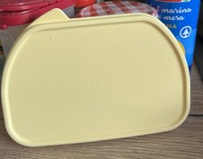 Tupperware für das - , halbe