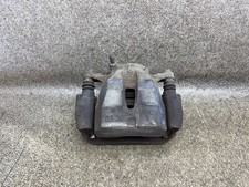 Bremssattel vorne rechts 295mm 131Tkm Toyota RAV4 III XA3 2.0 06.1915.069