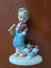 Porzellanfigur, dezente Farben