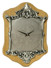 Heinrich Relief Zinnuhr Zinn Wanduhr Wohnzimmeruhr Wohnzimmer Uhren Holzbrett
