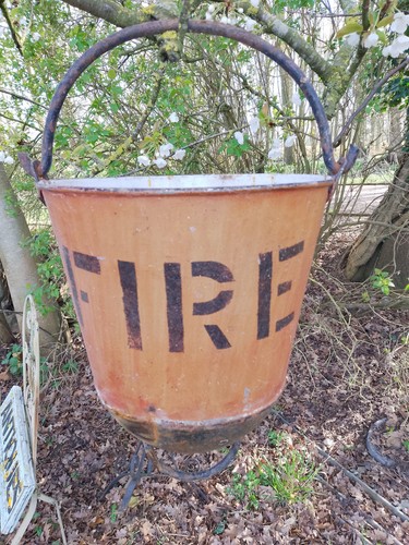 Vintage verzinkte eimer - verzinkte,