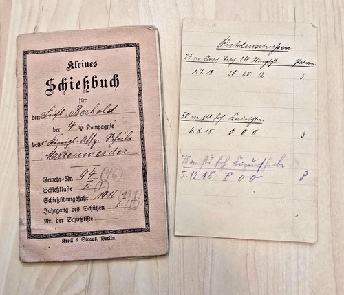 Altes kleines schießbuch - altes, von