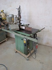 Tischfräse mit Vorschub