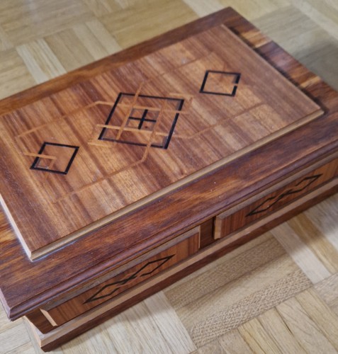Edle große holzschatulle mit - edle,