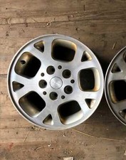 JEEP GRAND CHEROKEE WJ/WG 7x16 ALUFELGE 5x127 MIT NABENDECKEL 5GT99TRMAA !!!