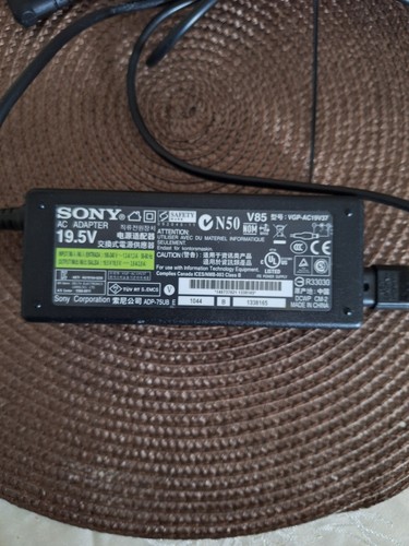 Original sony laptop - original,