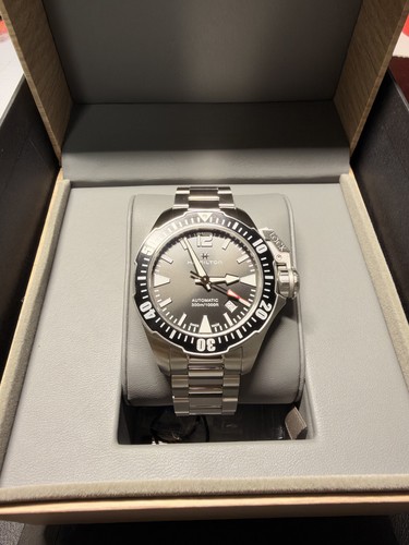 Hamilton khaki navy frogman - hamilton,