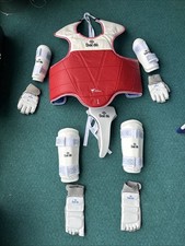 Daedo Wettkampf Schutzausrüstung Rot/Blau 