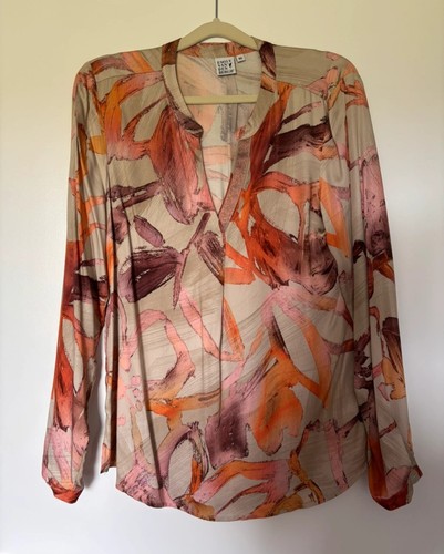 Emily van den bergh - bergh, bluse