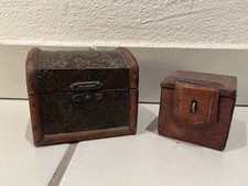 2 Kleine Holztruhen mit Deckel
