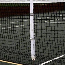 Weißes Tennisnetz mit Mittelriemen, Court Equipment, Übungsschläger, Sport,