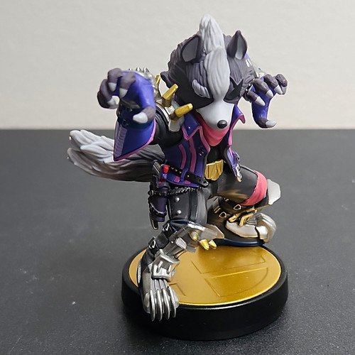 Nintendo amiibo wolf - amiibo, –