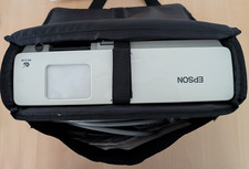 Beamer - Epson LCD Projektor EMP-83 mit Fernbedienung, Kabeln und Tasche