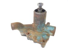 Wasserpumpe (nicht geprüft) für D14 Motor vom Hanomag Perfekt 300 Traktor