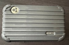 Rimowa Thai Kit /  Beautycase