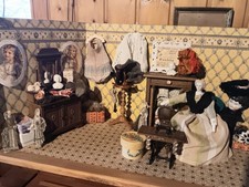 Antike Puppenstube,Hut und