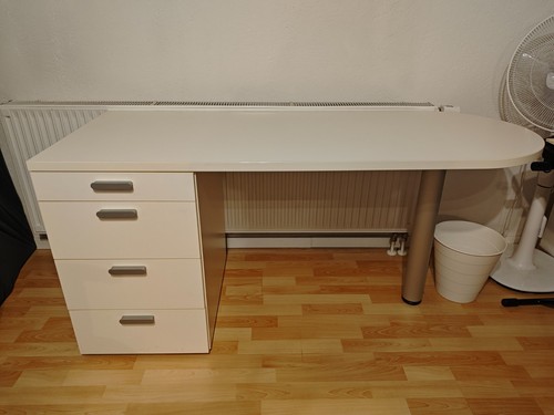 Schreibtisch weiß mit