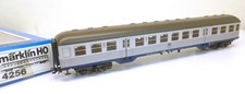 Märklin H0 4256 DB-Nahverkehrswagen "Silberling" 2. Klasse, KK Licht   Y51