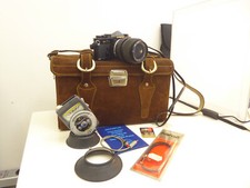 Olympus OM-2n schwarz Analoge Spiegelreflexkamera mit Zuiko S Auto 1:4 35-70mm.