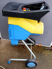 Gartenhäcksler-Asthäcksler