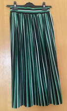 NEU ONLY Plisseerock, Midirock