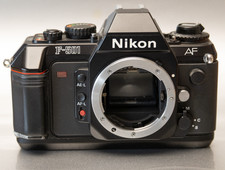 Nikon F-501 GEHÄUSE, FÜR BASTLER , FOR REPAIR , PARTS (K-03)