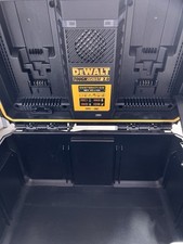 DeWalt Toughsystem 2.0 DWST83471-QW Akku-Ladebox