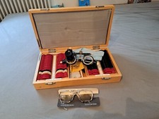 Refraktionskasten mit Low-Vision-Zubehör