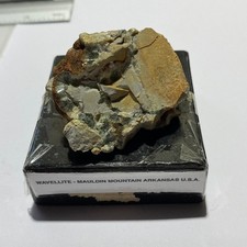 WAVELLITE ON MATRIX: MAULDIN