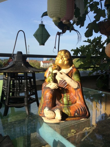 Ausdrucksstarke keramikfigur - ausdrucksstarke,